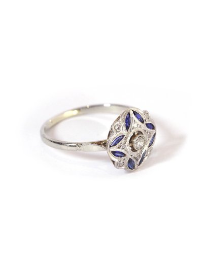 Art Deco Ring mit vierblättrigem Saphir in 18 Karat Gold und Platin, Zielring, synthetischer Saphir