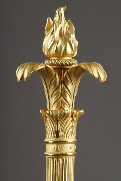 Paire de Flambeaux à trois lumières en bronze ciselé et doré Signés Barbedienne