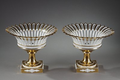 PAIR OF PARIS PORCELAIN STANDING BASKETS, EMPIRE PERIOD