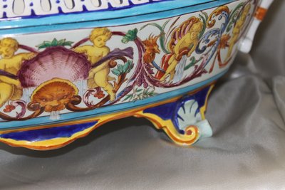 Fine Bordeaux earthenware planter with polychrome decoration of putti, 19th century Jules Vieillard
