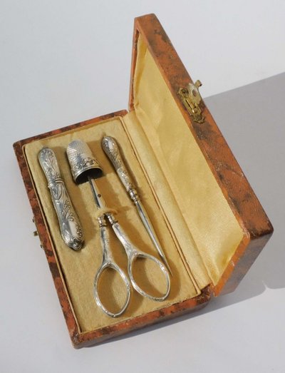 Mimosa ART NOUVEAU silver sewing kit, early 20th century, scissors, thimble, needle case