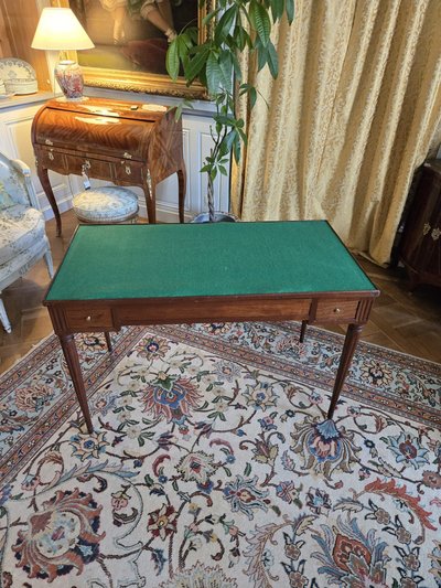 Table tric trac Louis XVI estampillée, Paris époque Louis XVI.