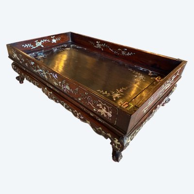 Letter tray in exotic wood and mother-of-pearl marquetry, Indochina, as