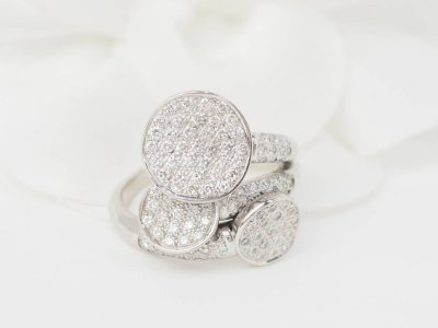 Bague en or blanc et diamants 