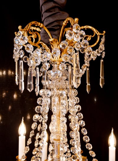 Louis XVI Style Chandelier in Gilt Bronze and Cut Crystal, Signed Portieux