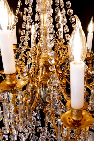 Louis XVI Style Chandelier in Gilt Bronze and Cut Crystal, Signed Portieux