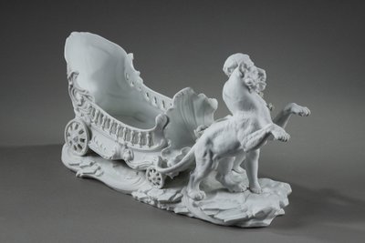 Corbeille à décor de putto et félin, manufacture Richard Eckert & Co