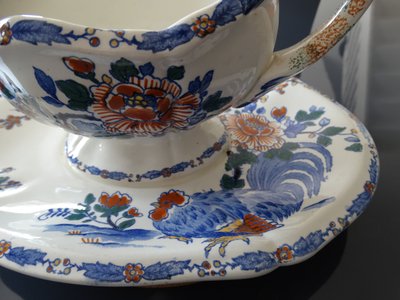 Gien factory. Earthenware sauce boat, Rooster and Peony model. Stamp from the 1930s-1960s.