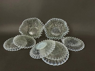 Service en verre opalin opalescent Art Déco