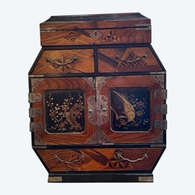 Cabinet - Japan - Meiji period (1868 - 1912)