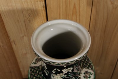 Vase En Porcelaine Chinoise XIXeme Famille Verte