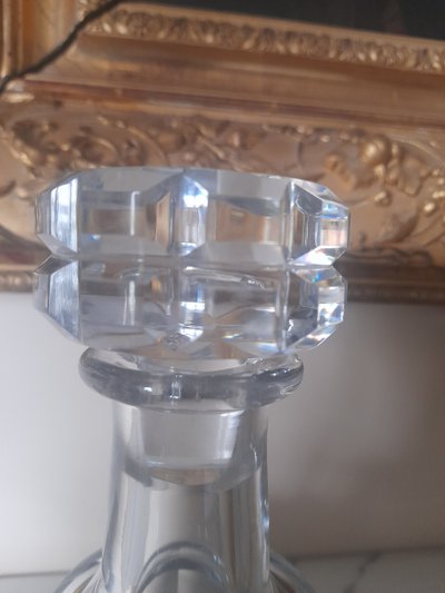 Baccarat carafe and its crystal stopper