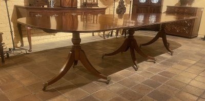 Table De Salle à Manger à Triple Piédestal En Acajou Massif - Angleterre ( 3m33 De Long)