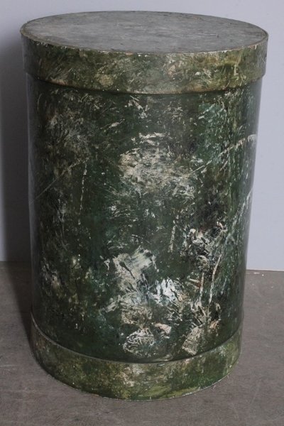 Antique cylinder statue base from the early 1900s painted in fake Alpine marble. H 61 diameter 42 cm