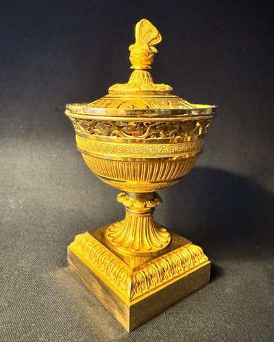 Calamaio Impero "Coppa bruciaprofumi" in bronzo dorato