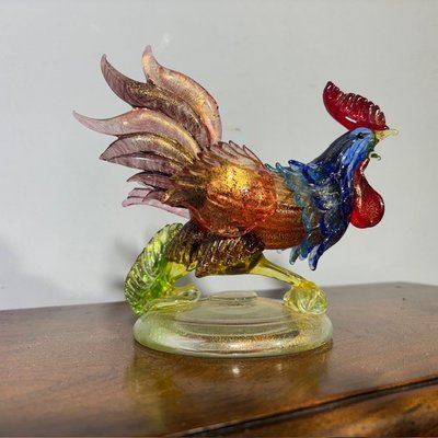 Sculpture en verre de Murano Coq de Barovier e Toso des années 50, magnifique avec des couleurs irisées. Mis h 17 