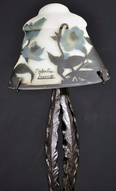 Lampe signée Muller Frères pâte de verre multicouche pied forgé dans le goût de Brandt