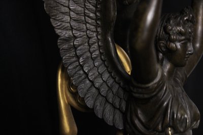 Empire wall lamp in gilded and patinated bronze with Fame, 19th century