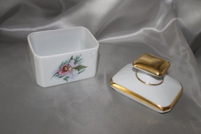Set da toilette in porcellana di Limoges con decoro a iris firmato René Caire, anni '50