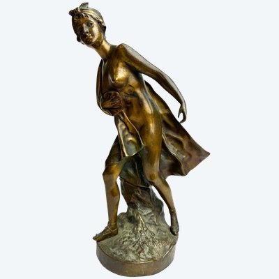 Gustavo Obiols Figura in bronzo, donna nuda