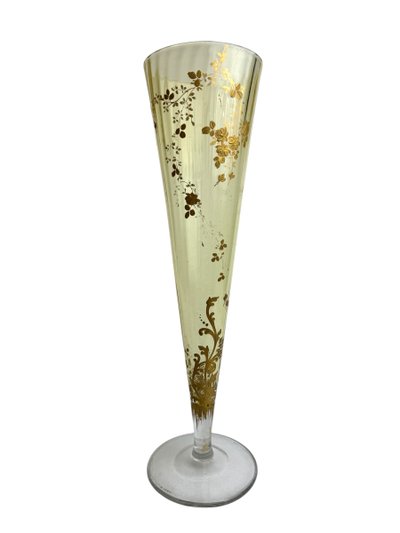 Baccarat - Conical Vase with Flower Branches Decor