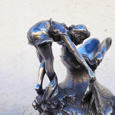 Dans Le Goût De Kayserzinn, Aiguière En étain, Art Nouveau, Fin XIXème Debut XXème Siècle