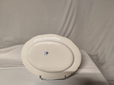 Gien Factory. Earthenware dinner service, Rooster and Peony model. 32 pieces