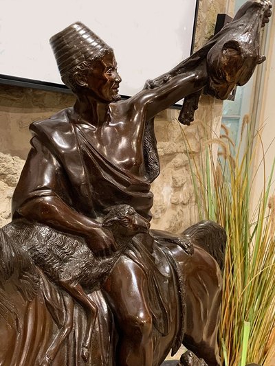 Bronzo orientalista di grandi dimensioni 97x90 cm, inizio XX secolo, M. Arthur WAAGEN 1833/1898