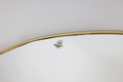 Coppia di specchi in ottone dorato. Circa 1970. LS63611176B