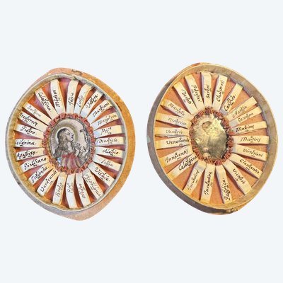 Travel Reliquary with 42 Relics - Late 18th Century