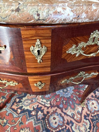 COMMDODE SAUTEUSE LOUIS XV - 18ème