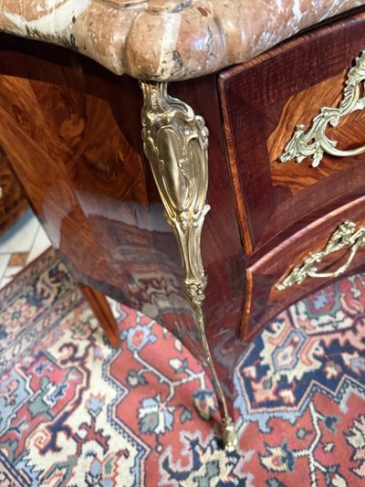 COMMDODE SAUTEUSE LOUIS XV - 18ème