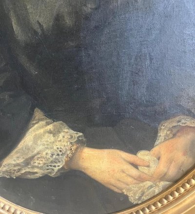 Portrait de femme en médaillon