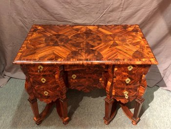 Mazarin-Schreibtisch, erstes Viertel des achtzehnten Jahrhunderts