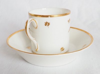 Brussels porcelain coffee service from the Directoire period: 6 bird cups