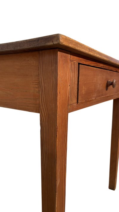 Bureau en mélèze 1800