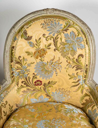 Denis Julienne, Master in 1775: Pair of Louis XVI Period Armchairs with Medallion Backs