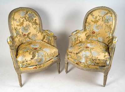 Denis Julienne, Master in 1775: Pair of Louis XVI Period Armchairs with Medallion Backs
