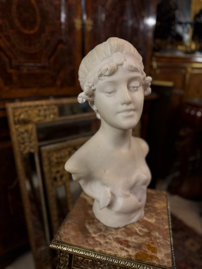 BUSTO DI DONNA IN MARMO DEL XIX SECOLO 