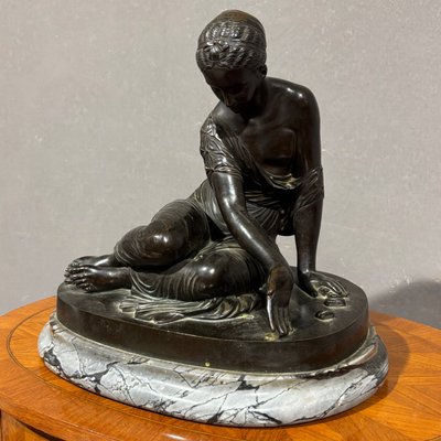 Antica scultura in bronzo XIX secolo ''La suonatrice di Ossa''