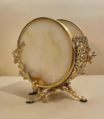 Vide-poche en agate et bronze doré, fin XIXe siècle 