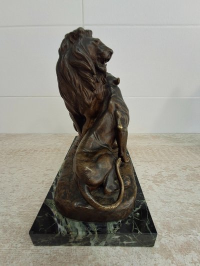Exceptional bronze signed Louis RICHE, gold medalist