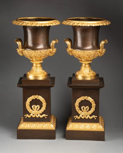 Pair of Medici Bronze Vases, 19th Century