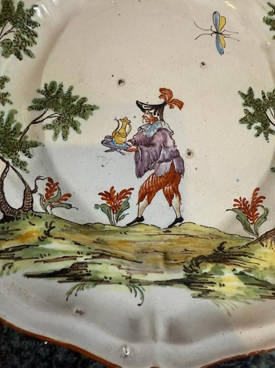FOUR PLATES OF MILAN EARTHENWARE MANUFACTURED BY FELICE CLERICI 18TH CENTURY