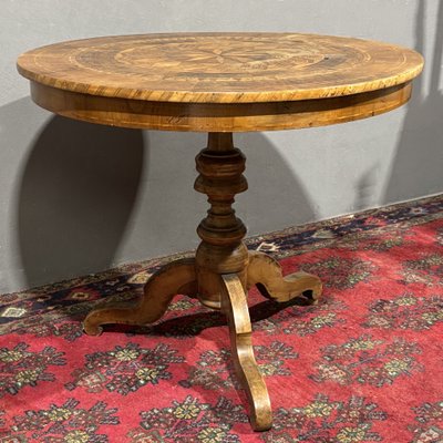 Table ancienne marquetée de Sorrente, 19ème siècle