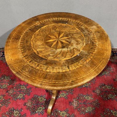 Table ancienne marquetée de Sorrente, 19ème siècle