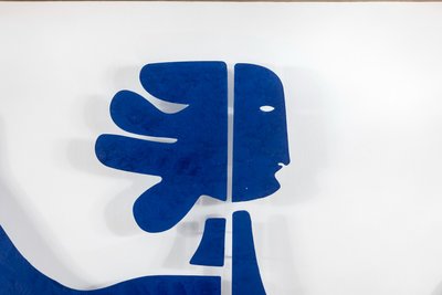 Pannello decorativo “Eva” in metallo laccato blu. Opera contemporanea. LS?2309?C