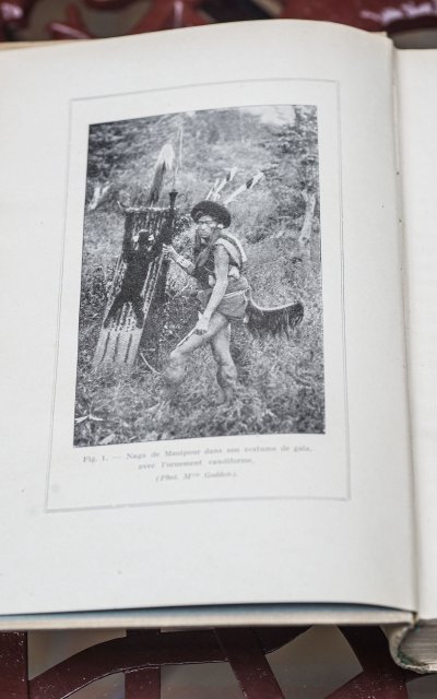 DENIKER (J.). Les races et les peuples de la terre. Paris, Masson, 1926