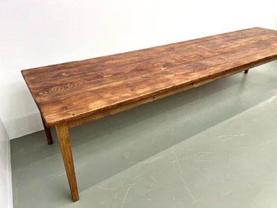Très grande table de ferme en pin massif, années 50