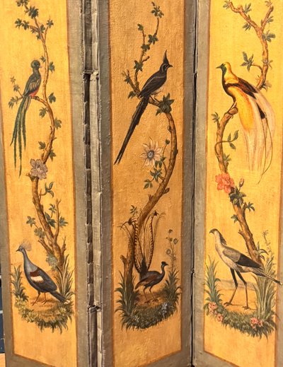 Small 18th century painted canvas screen with 3 panels H95